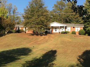 186 Strutt St, Oliver Springs, TN 37840