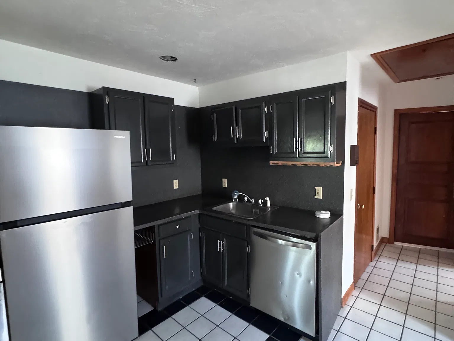 160 Main St — Photo 2