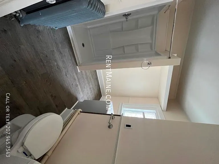 24 Grove St #E — Photo 10
