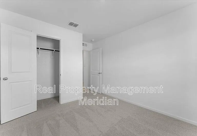 1821 Pentro Pkwy — Photo 3
