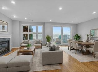 40 Lydia Dr, West New York, NJ 07093