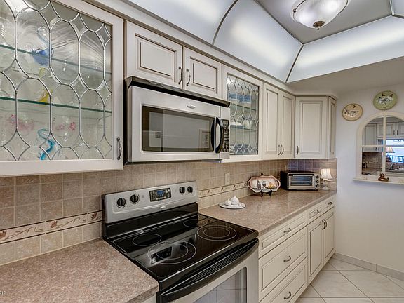 5th image of 2469 S Washington Ave #409
