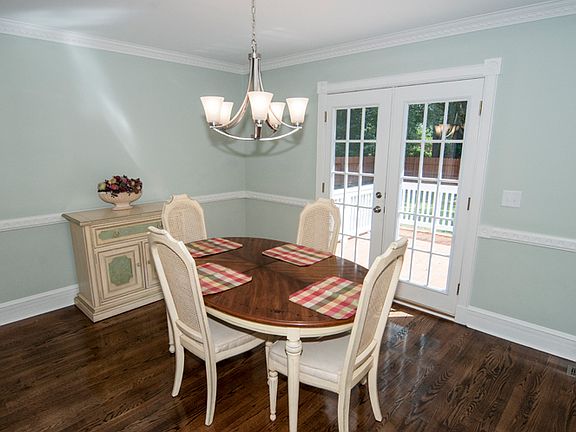 4th image of 3307 Cadenza St