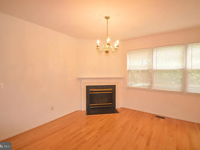 4209 Trumbo Ct — Photo 16