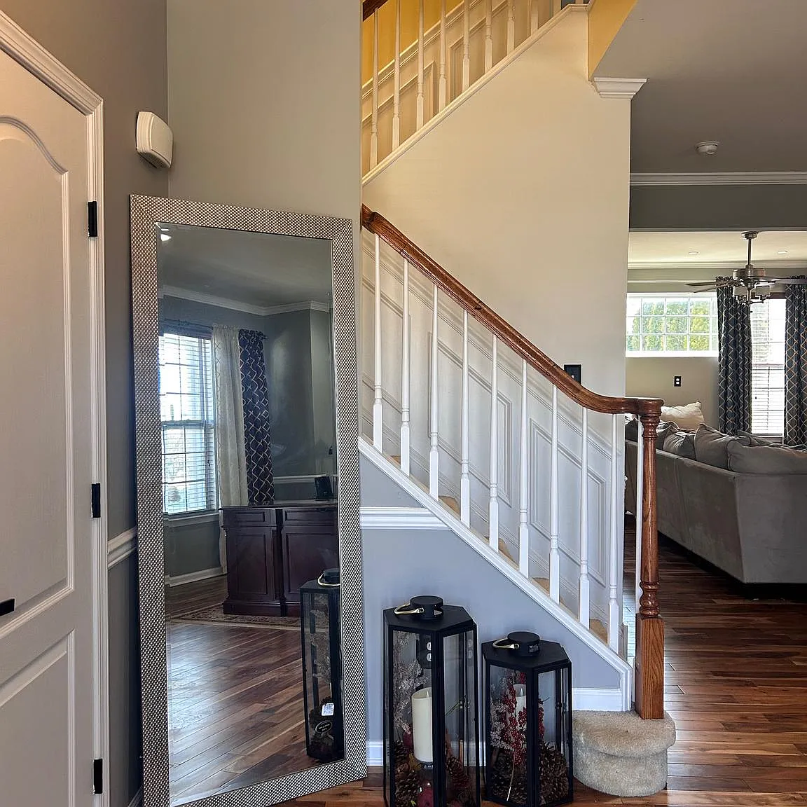 4 bed, 2.5 bath, 2425 sqft, $3,600 — Photo 3