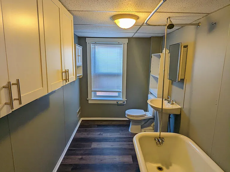 155 Queen St #3 — Photo 12