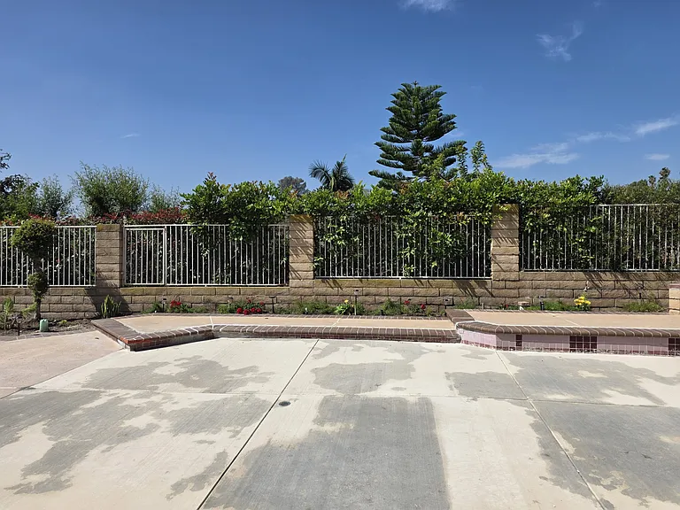 1100 La Senda Dr #A — Photo 35