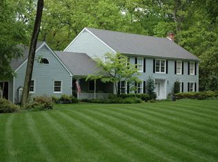 16 Lloyd Ln, Lloyd Harbor, NY 11743