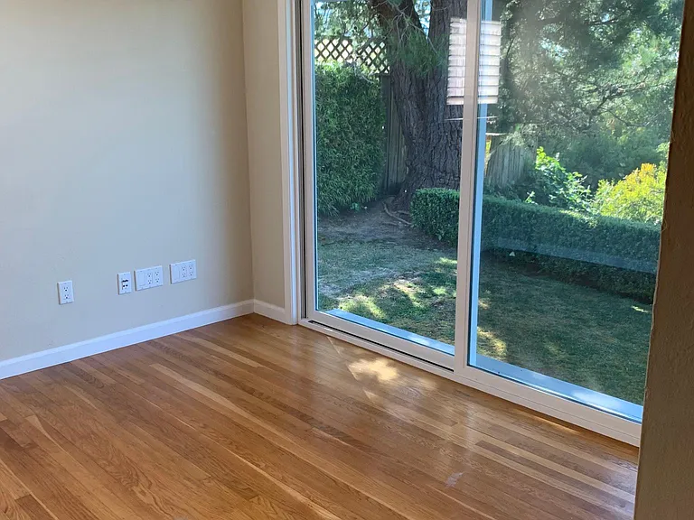 10 Enterprise Dr — Photo 21