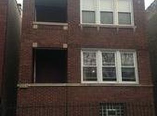 4250 N Sacramento Ave #2, Chicago, IL 60618