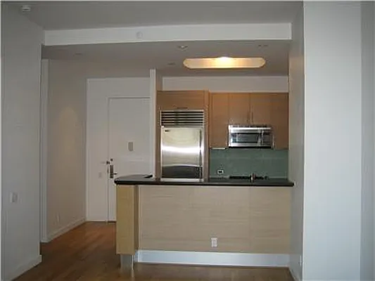 Rented by RES New York | media 6
