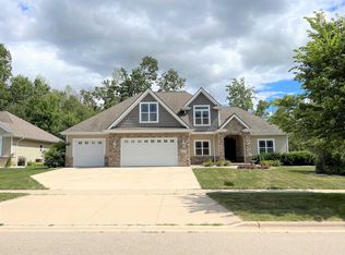 1036 Faversham Way, Green Bay, WI 54313