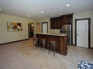 4045 NW 171st Ct, Clive, IA 50325