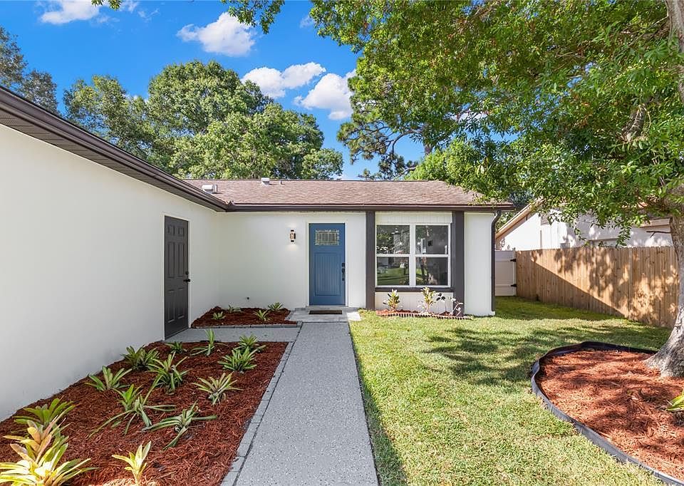 1st image of 25371 Mulberry Dr S