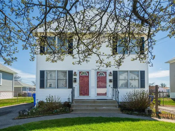 43-45 N Sharon St, East Providence, RI 02914