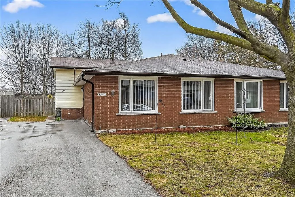 143 Cranbrook Dr photo 1