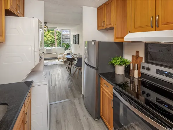 98-1042 Moanalua Rd #2201, Aiea, HI 96701