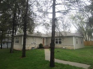 520 Park Rd, Lakemoor, IL 60051