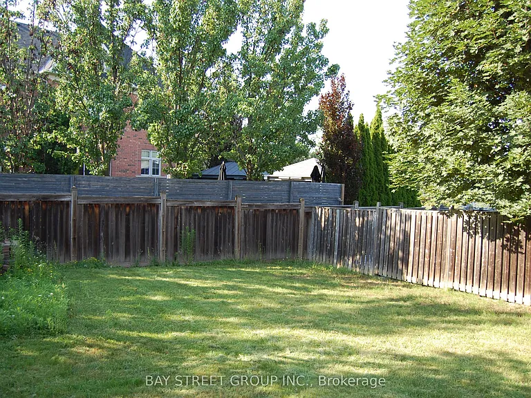 36 Vipond Rd — Photo 17