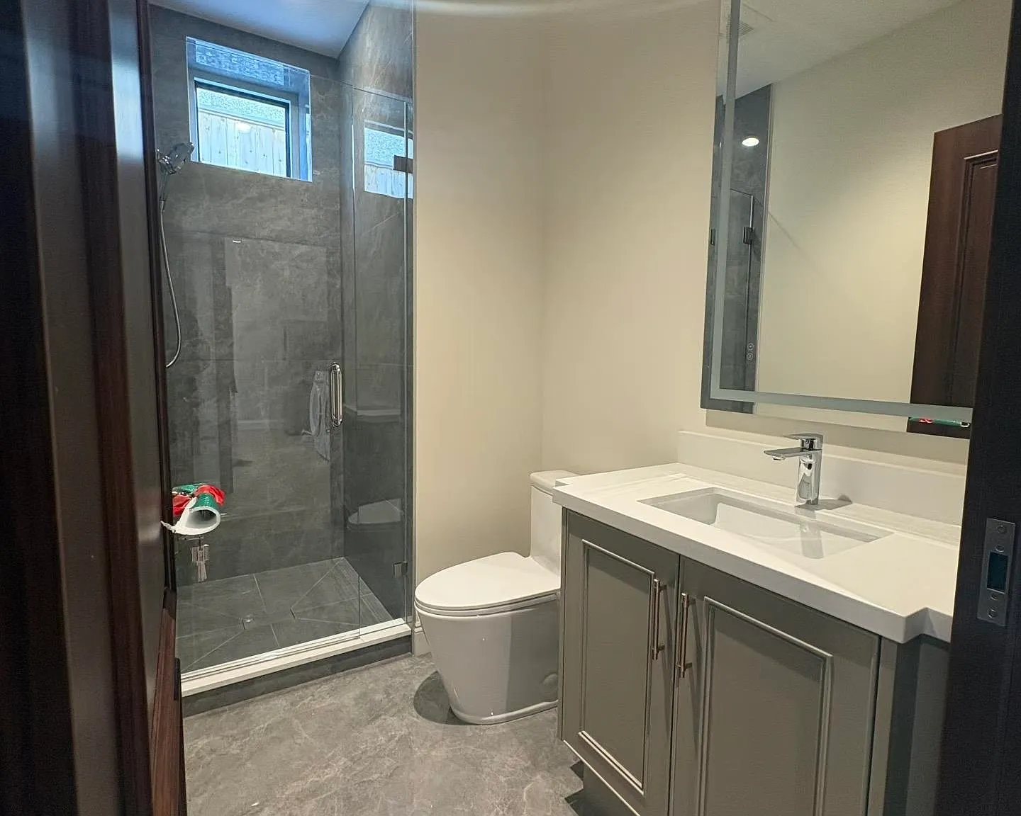 2 bed, 650 sqft, $3,200 — Photo 3