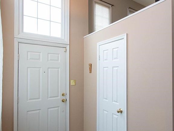 4th image of 14528 Oakmere Dr
