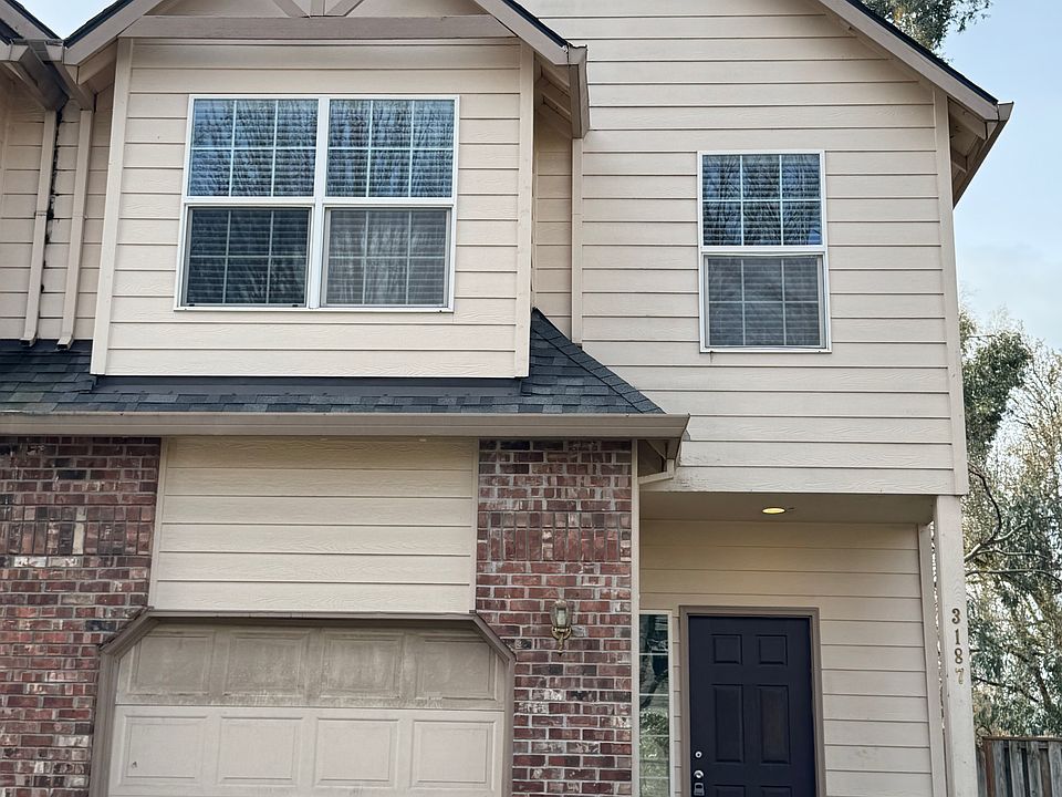 1st image of 3187 NE 13th Pl