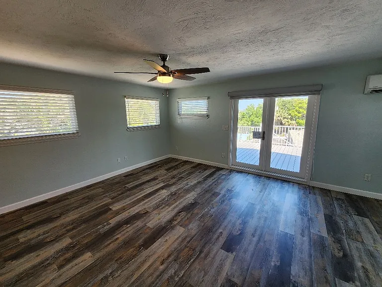 110 Surf St — Photo 21