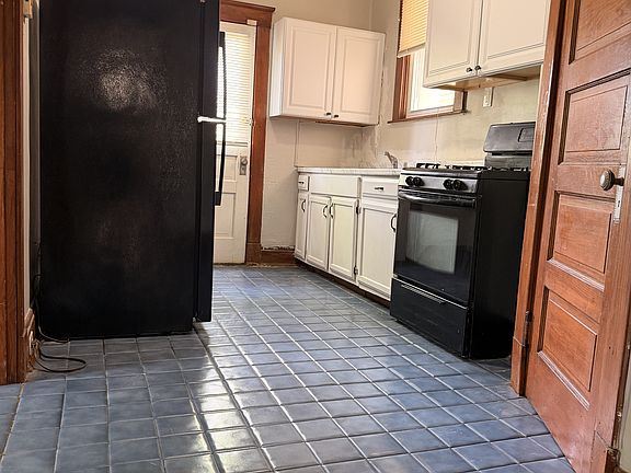 4th image of 1740 Minion Ave