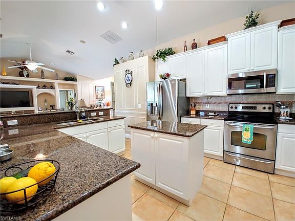 5th image of 2314 SW 26th Ter