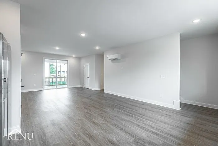 5687 Sofias Cir — Photo 5