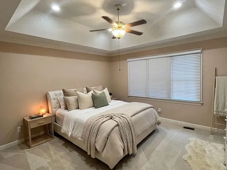 305 Fairway Ln — Photo 17