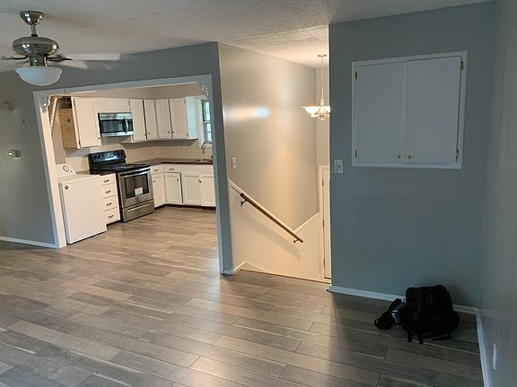 5th image of 2520 Cedarwood Ave