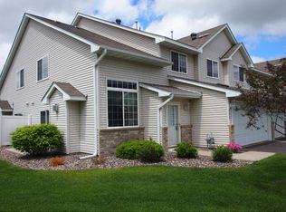 111 Horizon Dr SE #7, New Prague, MN 56071