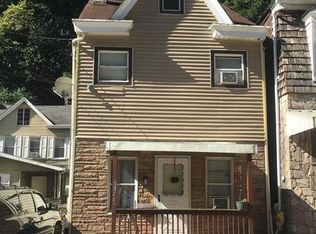 3322 Spring Garden Rd, Pittsburgh, PA 15212