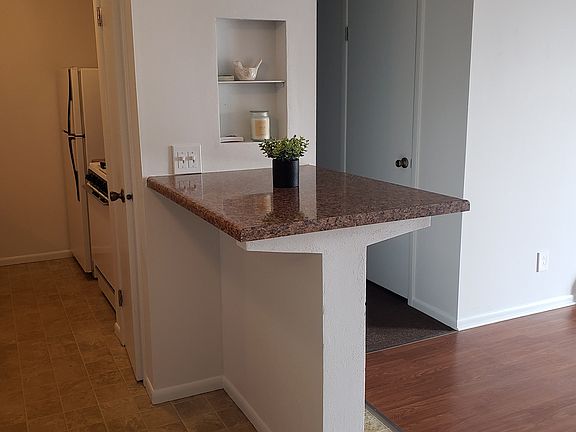 Built In Breakfast Bar
$1,150 Month Heat Included!