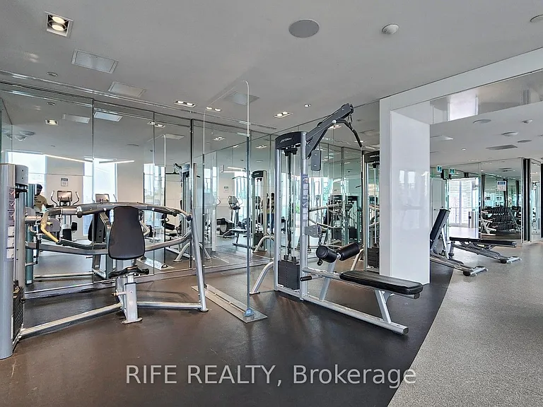 251 Jarvis St #830 — Photo 44