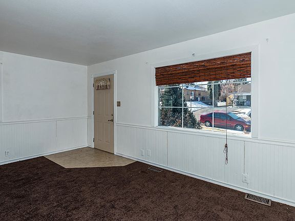 5th image of 1620 S Vallejo St