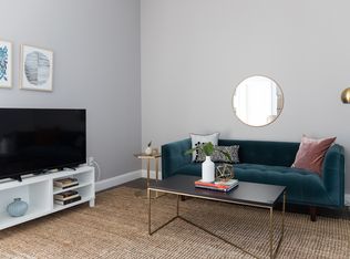 6 Hamilton Pl #403, Boston, MA 02108