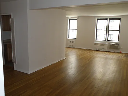 Rented by Jeffrey Erskine, LREB | media 5