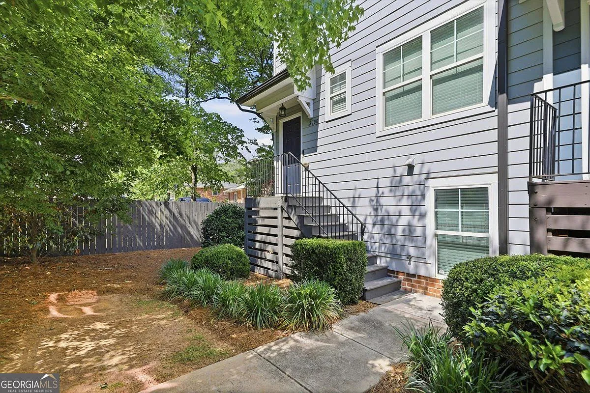 Building Photo - 3796 Oxford Cir