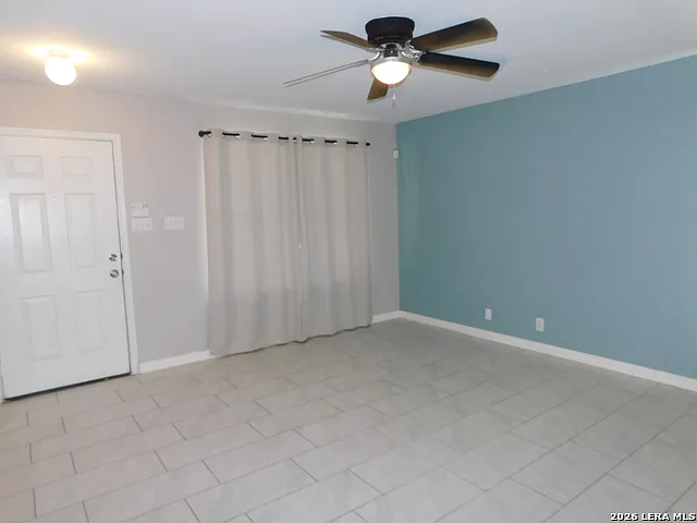 3 bed, 2.5 bath, 1460 sqft, $1,650 — Photo 4