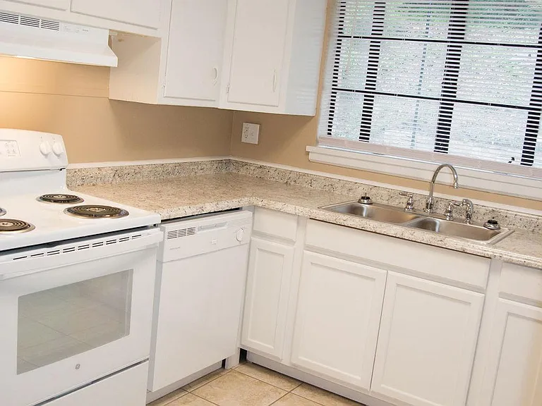 1223 Greenbrier Rd #1/2 — Photo 39
