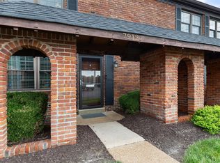 7912 Royal Arms Ct, Saint Louis, MO