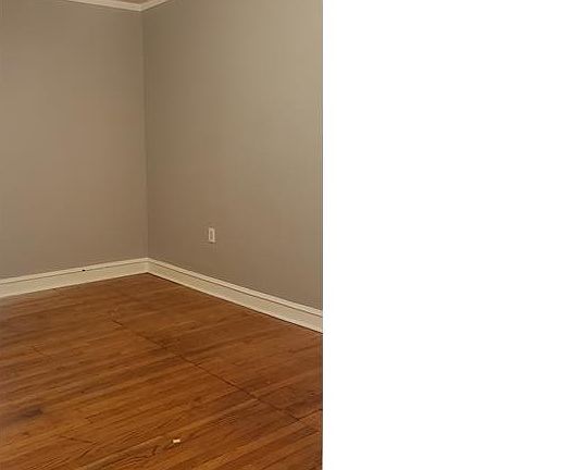 5th image of 9215 S Kingston Ave