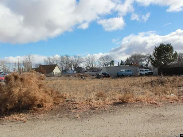 4 Northridge Dr, Yerington, NV 89447