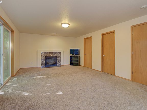5th image of 8715 NE 107th Ave