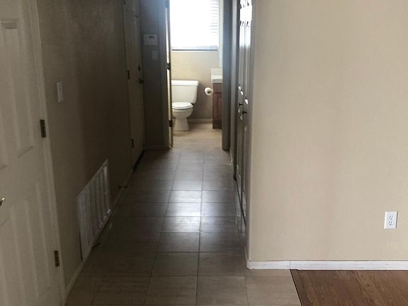 2nd image of 107 Laguna Ln