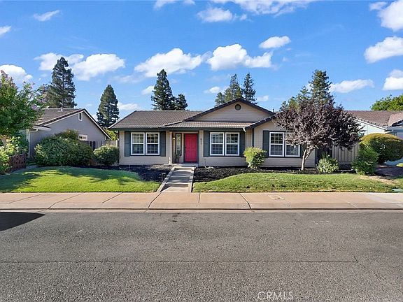 3rd image of 975 Doe Ct
