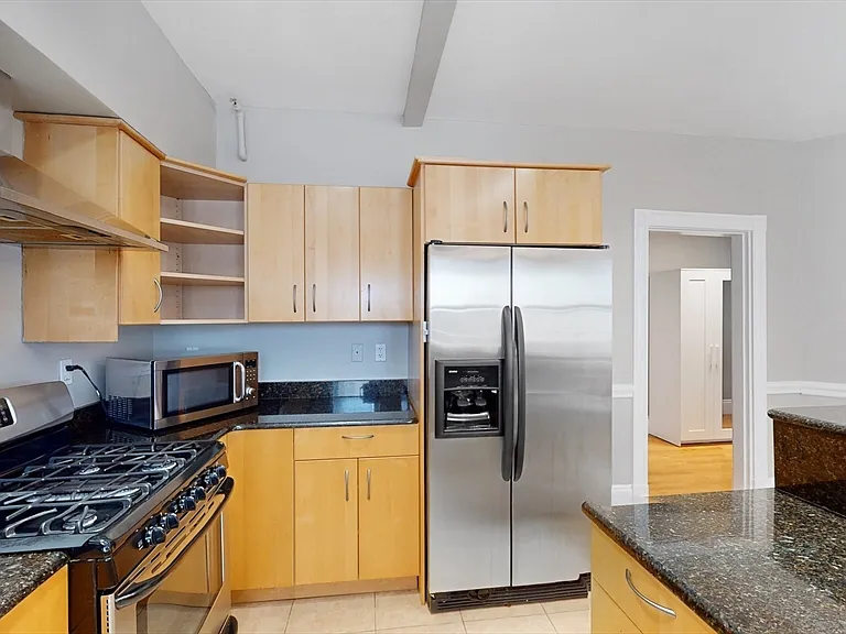50 Beacon St #1 — Photo 2