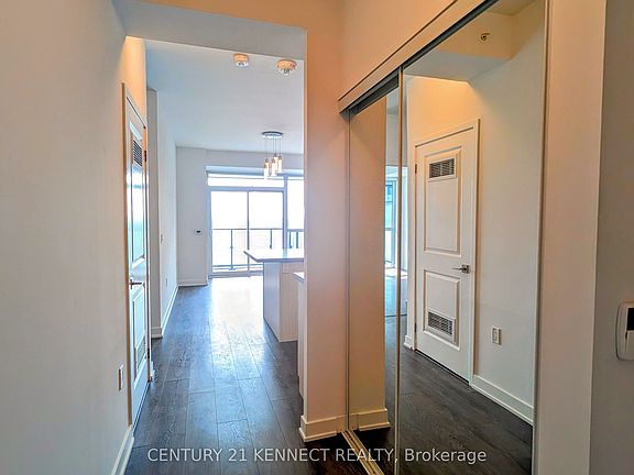 5th image of 75 Oneida Cres #Lph11